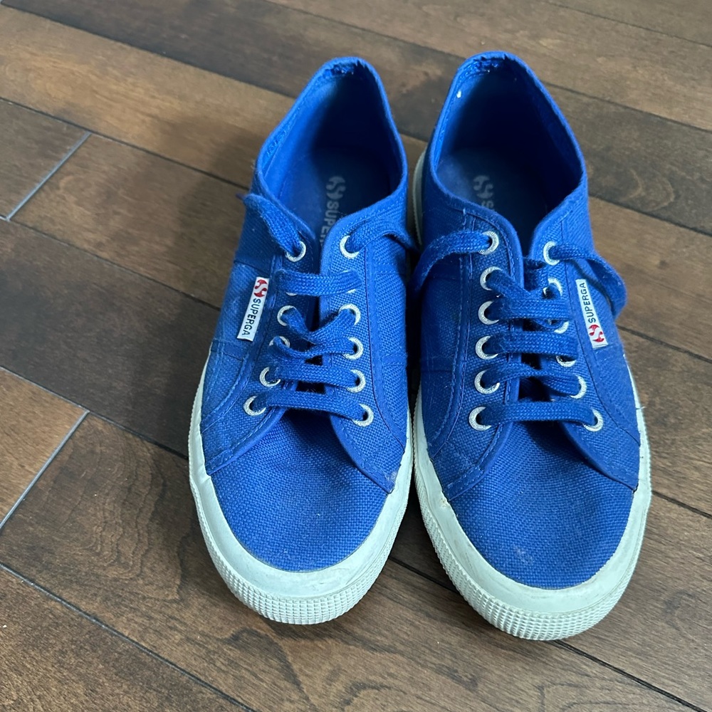 Superga sneakers. Men’s size 8, women’s size 9.5. Royal Blue.